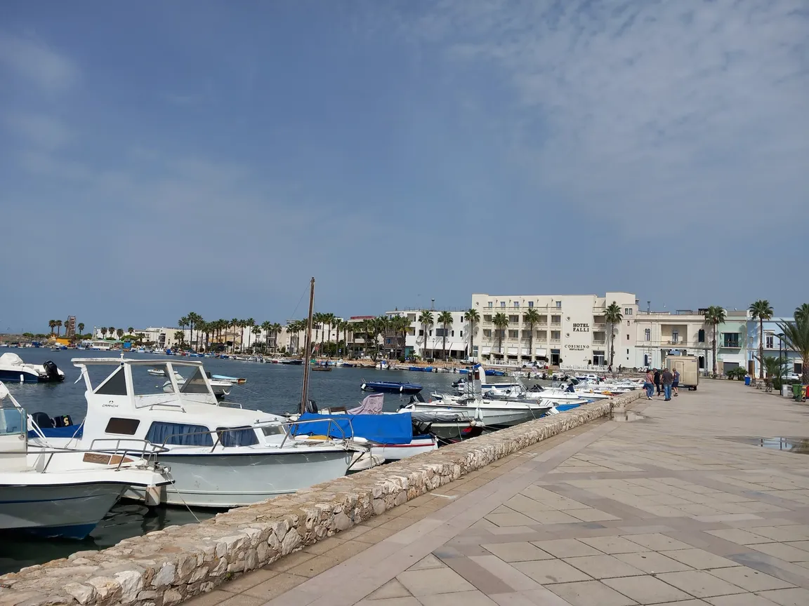 Porto Cesareo Esplanade