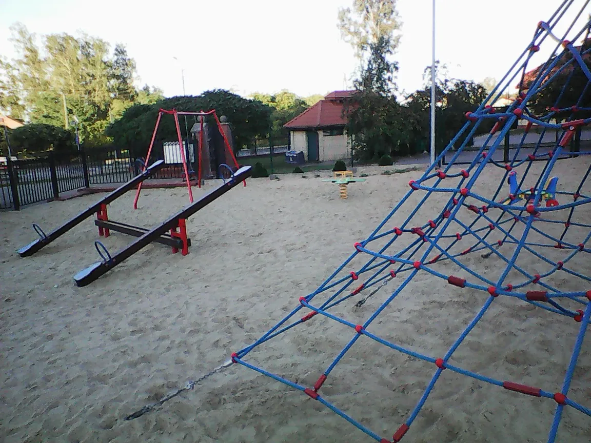 Plac Zabaw, Siłownia & Boisko