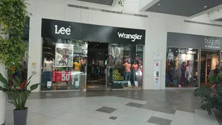 Viktoriia Hardens Mall