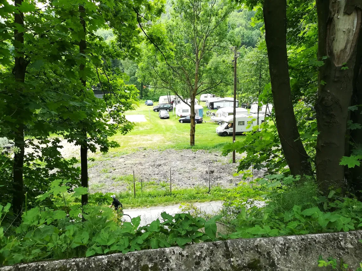 Camping ** nr 144 Złota Dolina