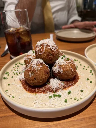 Society Abu Dhabi - Abu Dhabi Restaurant