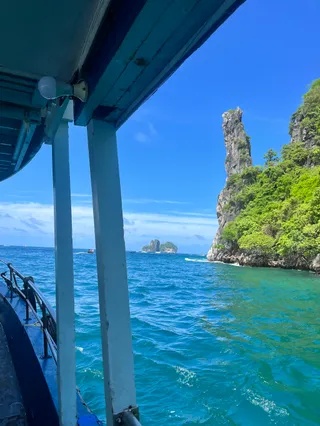 Phi Phi Sea Frog Diving Center - Scuba Diving Phi Phi Island, Thailand