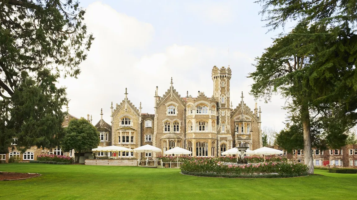 Oakley Court