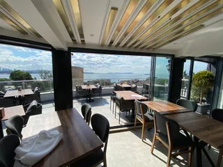 Vista Roof Lounge