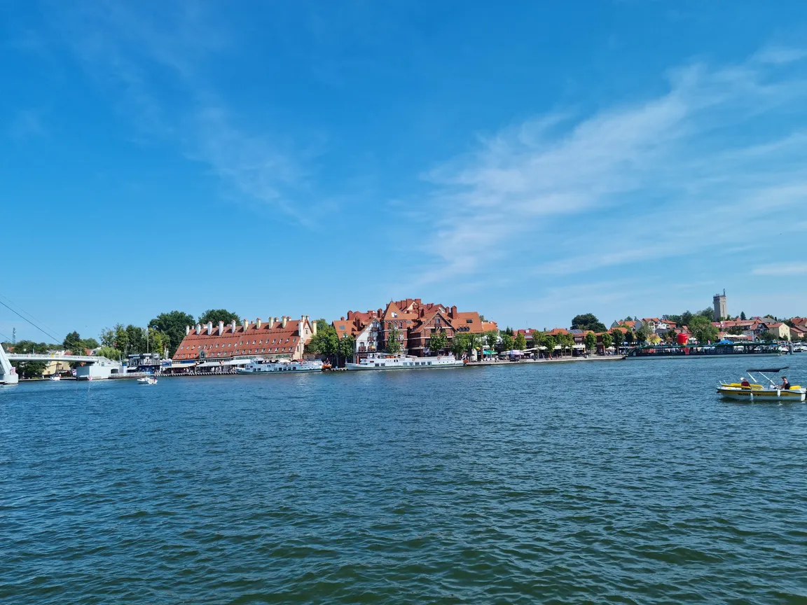 Rynek w Mikołajkach