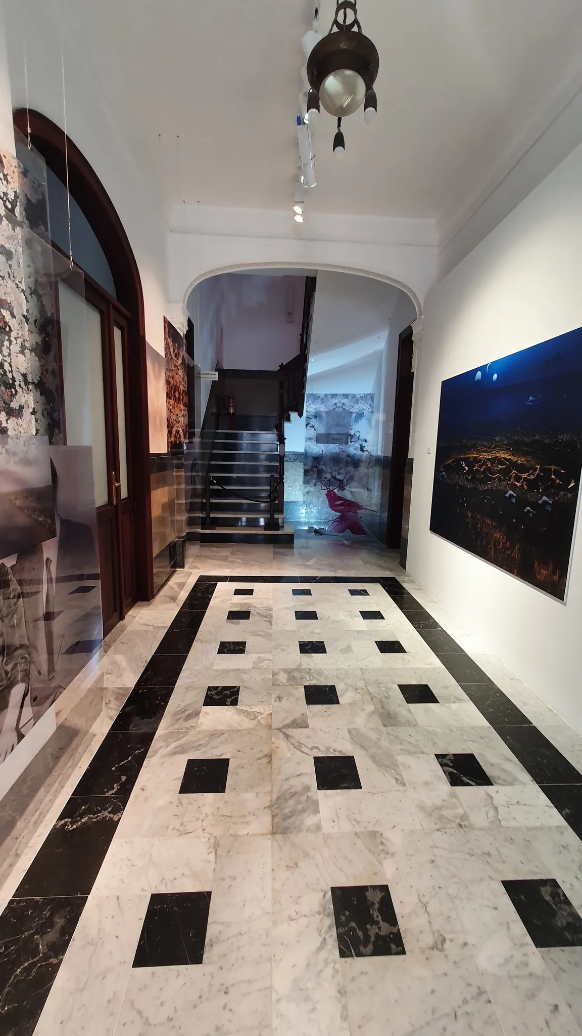 La Casa Amarilla