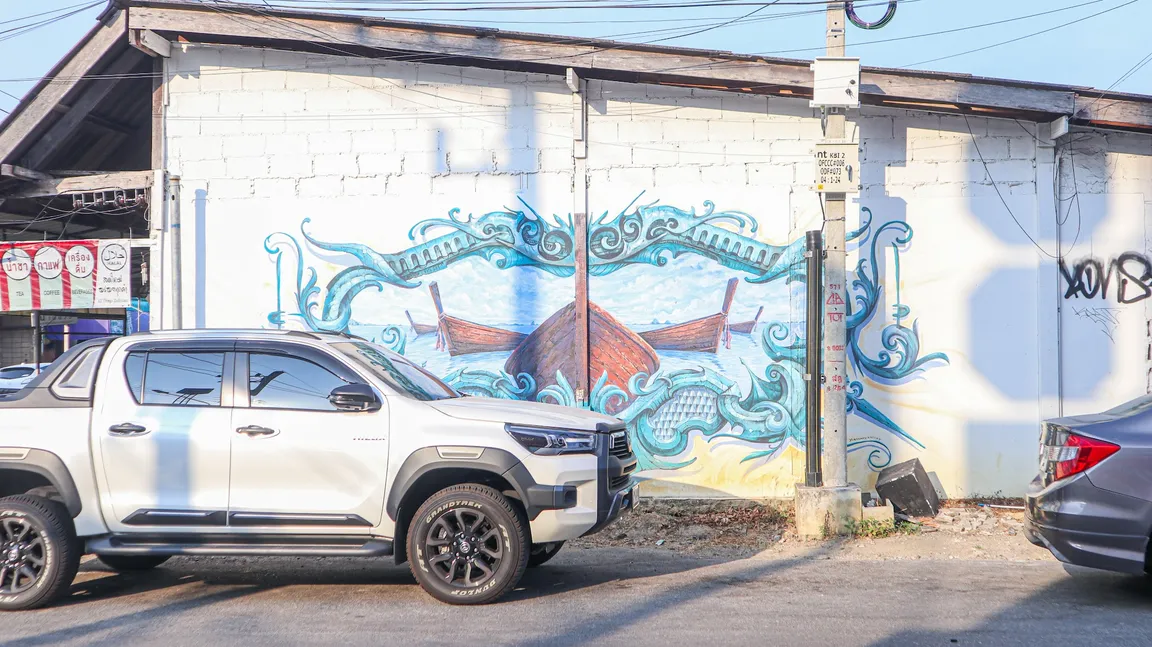 Krabi Street Art :Krabi Hua Thong Boat