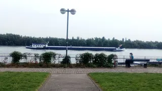 Adenauer-Ufer