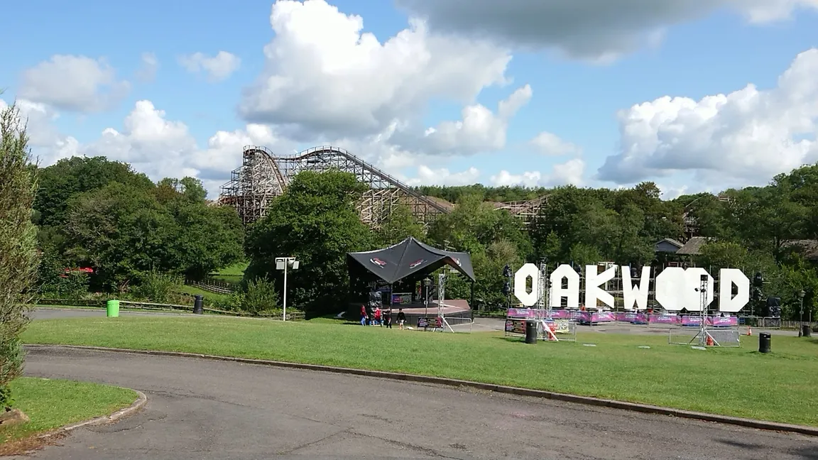 Oakwood Theme Park