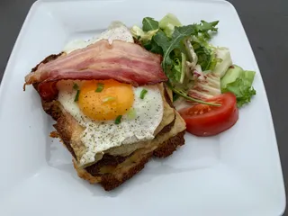 A la française