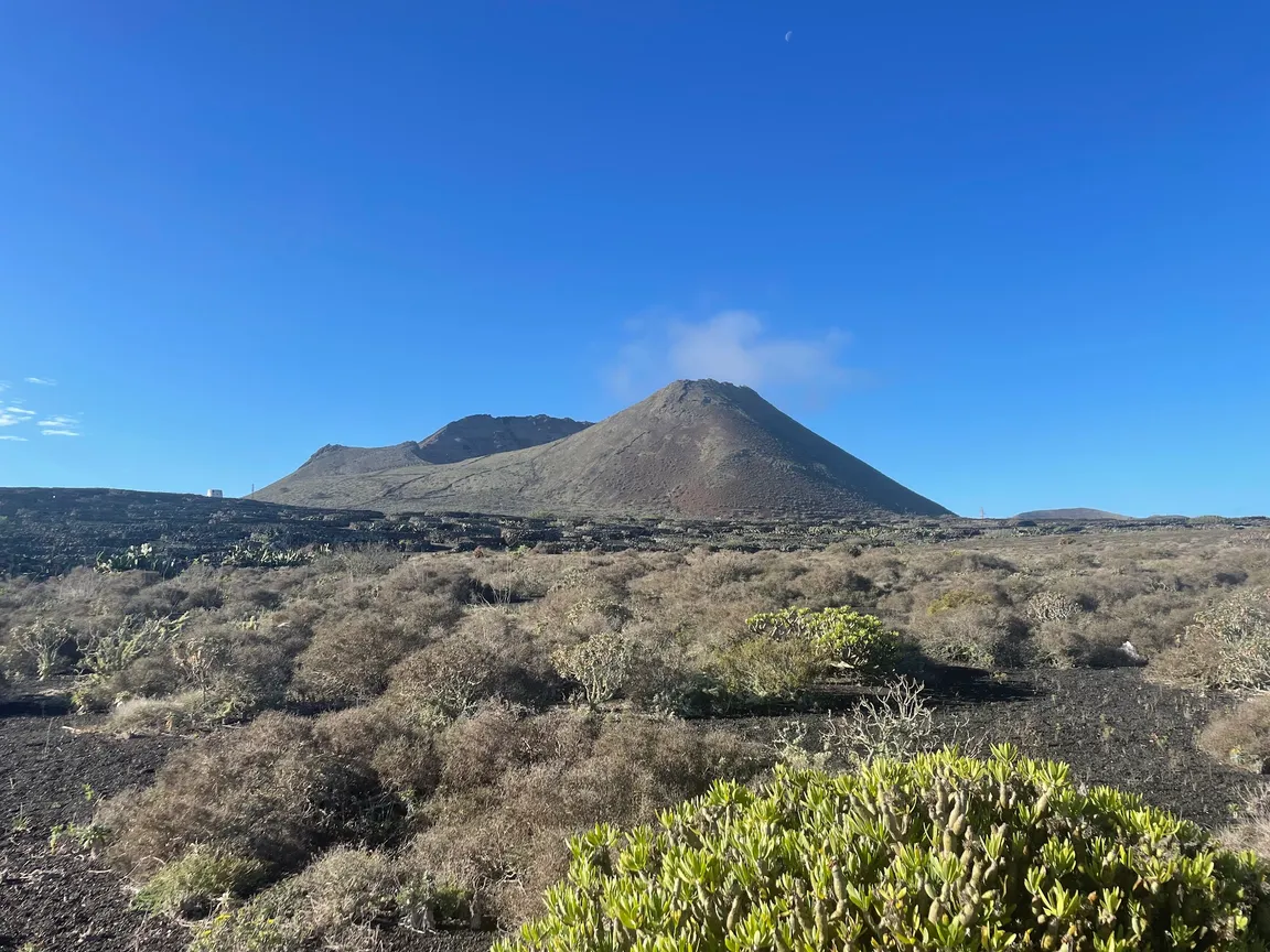 Crater Volcan La Corona