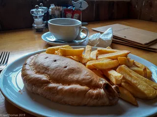 Kavorna Cafe & Bistro