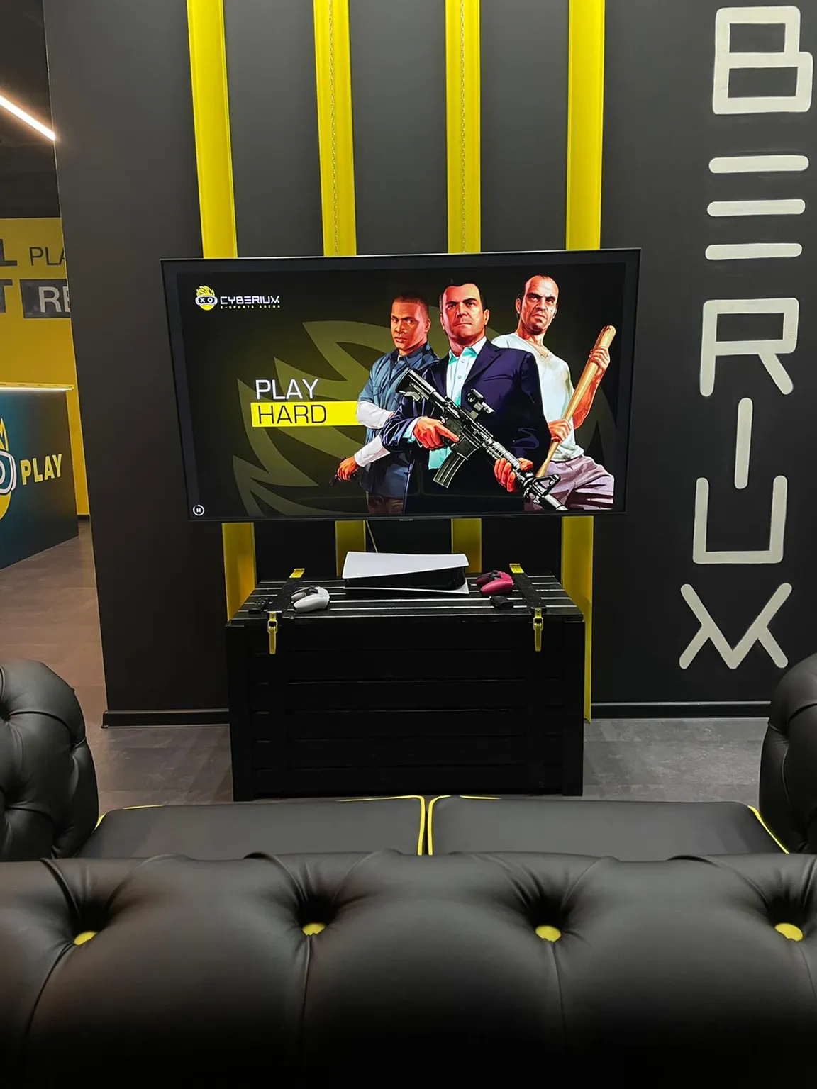 Cyberium Arena Gamingowa - Kafejka internetowa - Gaming House