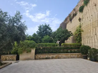 The Limestone Heritage, Park and Gardens