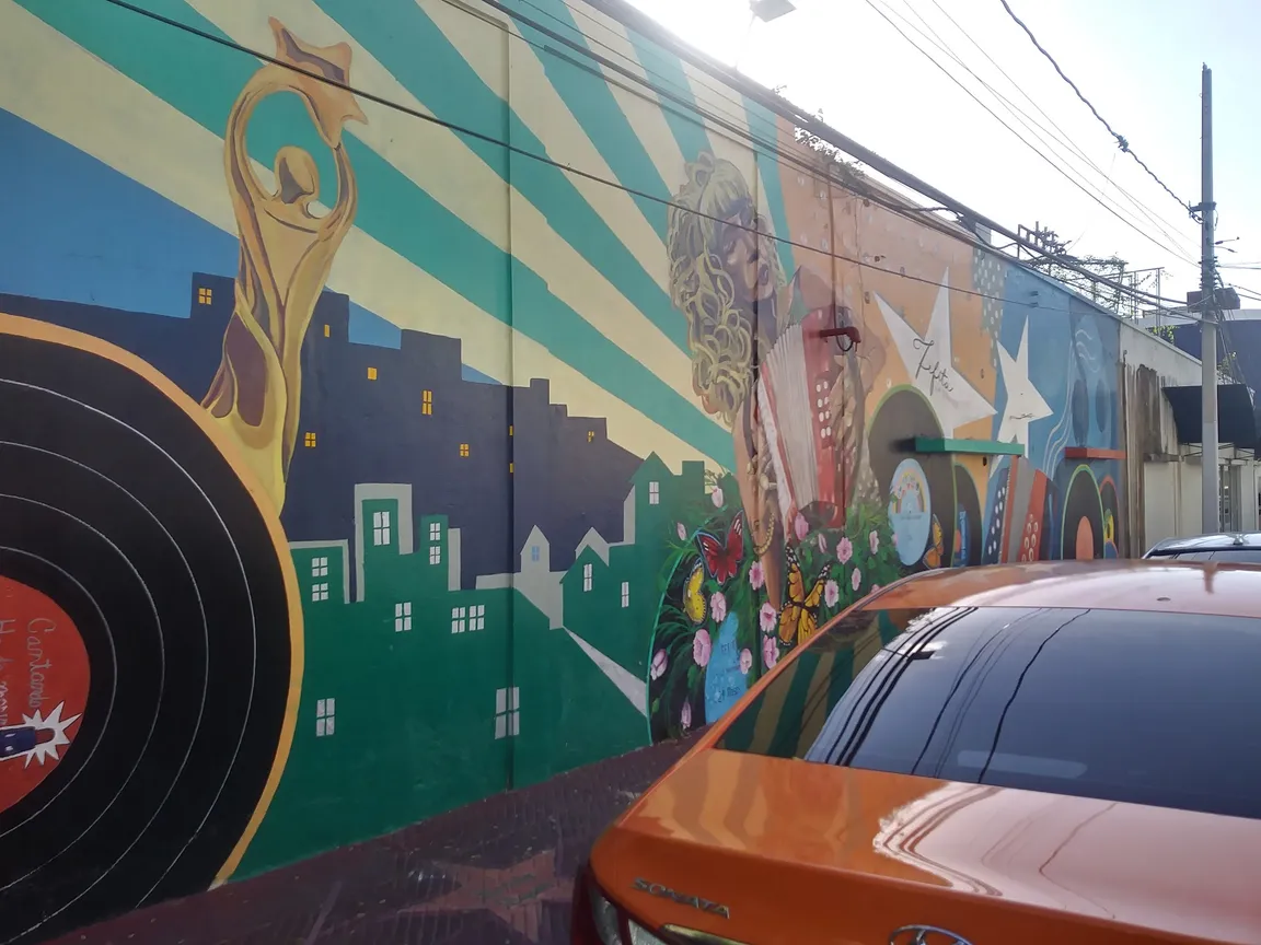 Mural por la alcaldia (Fefita la Grande)