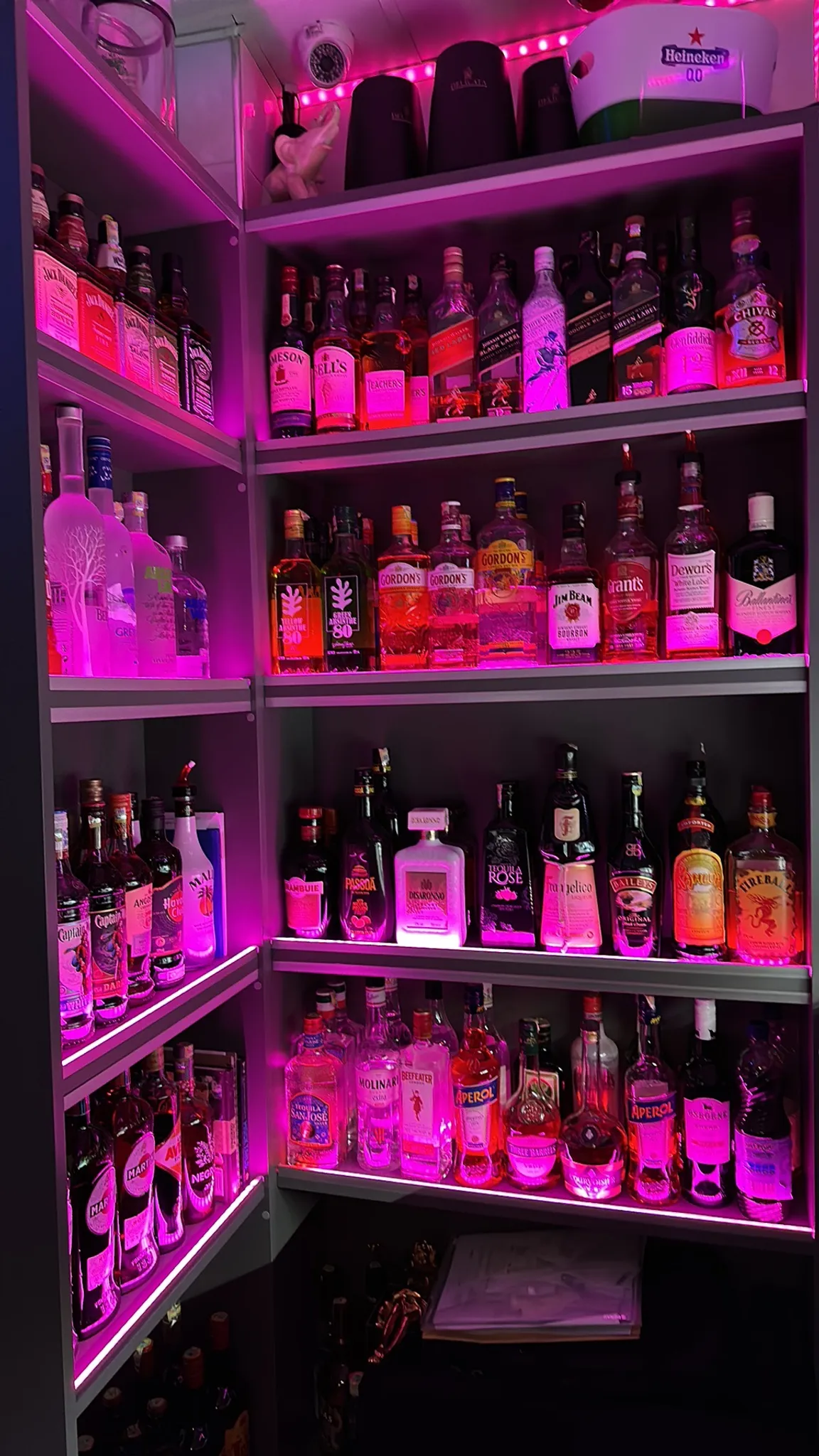 MIRAGE BAR