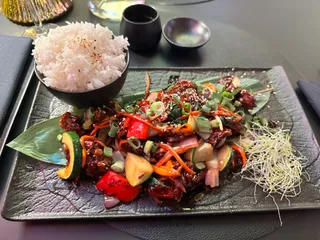 Drzewo Wiśni - Sushi and Asian Restaurant