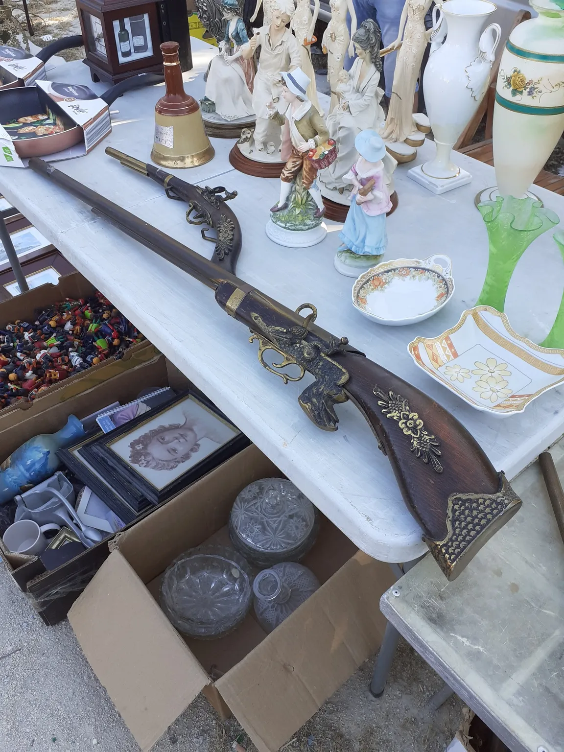 Birgu Flea Market / Car boot Sale