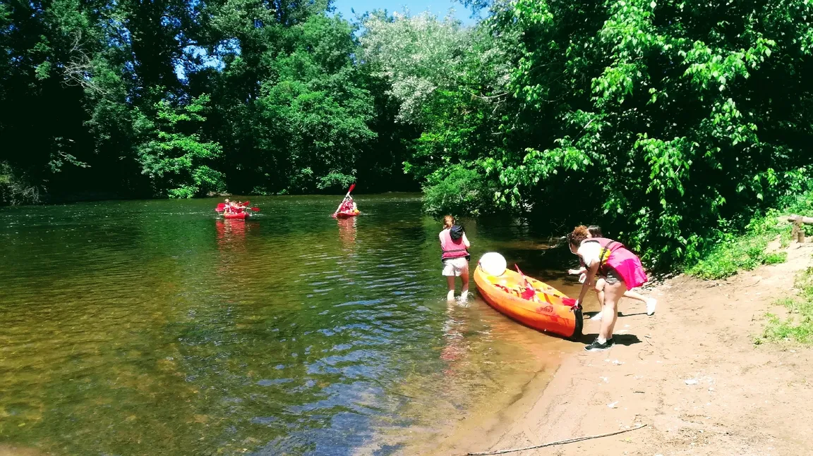 PROMO Canoe Location A L'Eau Canard Saint Antonin Noble Val
