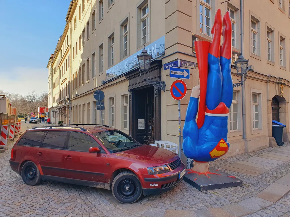 GALERIE HOLGER JOHN