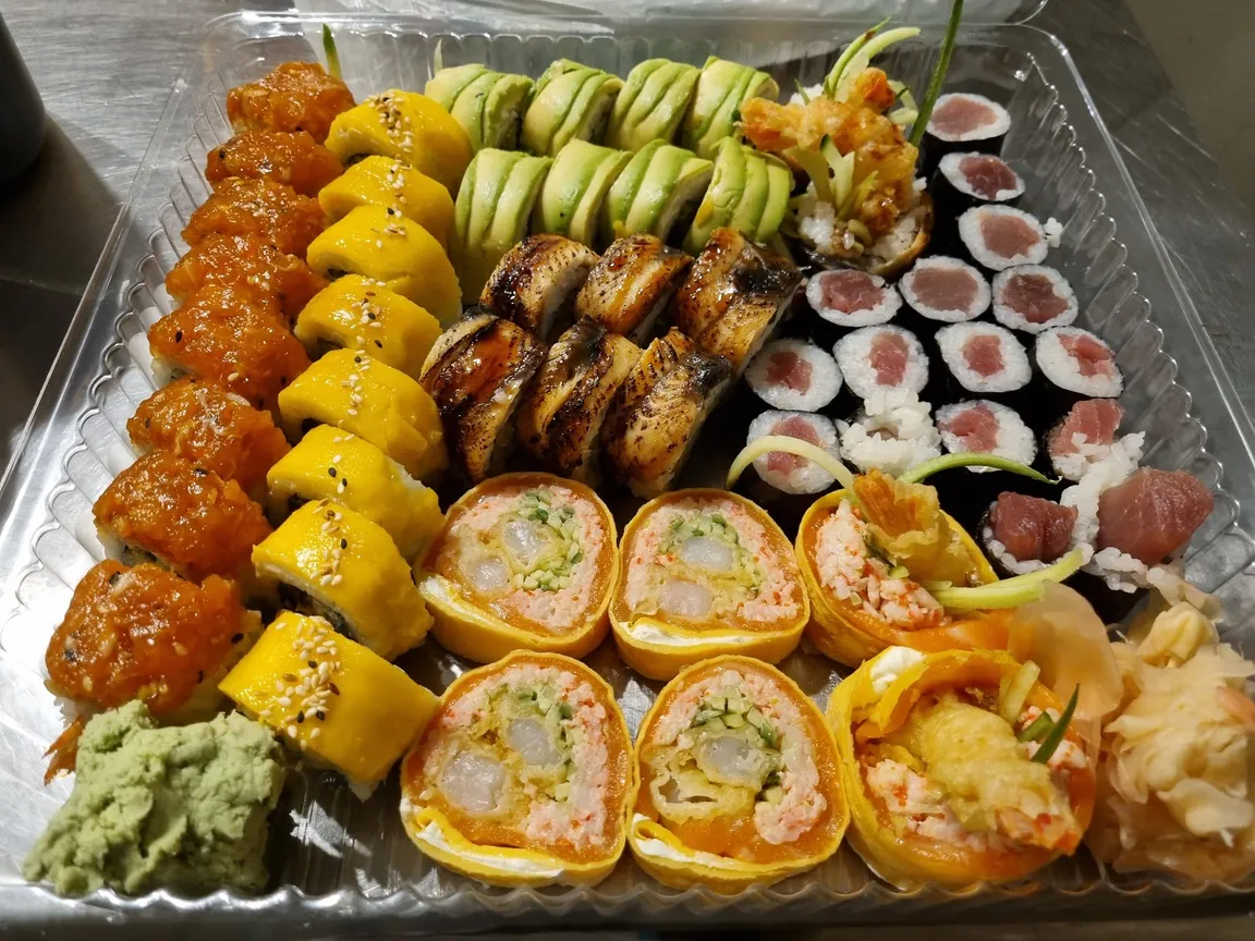 Pracownia Duża Ryba - Sushi Radzymin Sushi dowóz Radzymin
