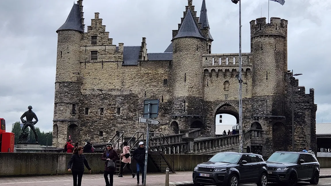 Ratusz w Antwerpii