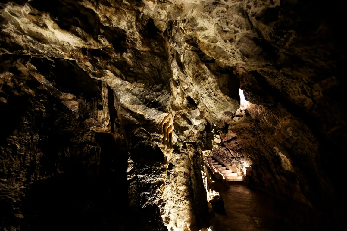 National Showcaves Centre for Wales