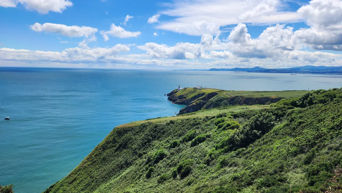 Lighthouse and Bay viewpoint (photo point)