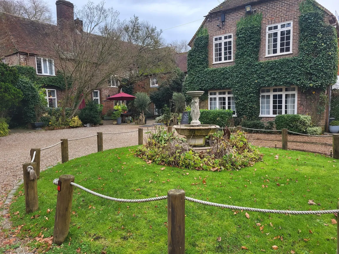 Howfield Manor