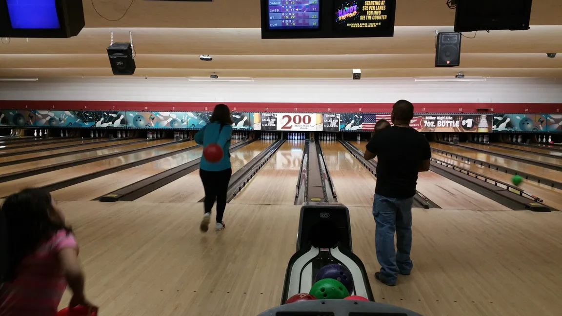 Town Hall Bowl and Banquet
