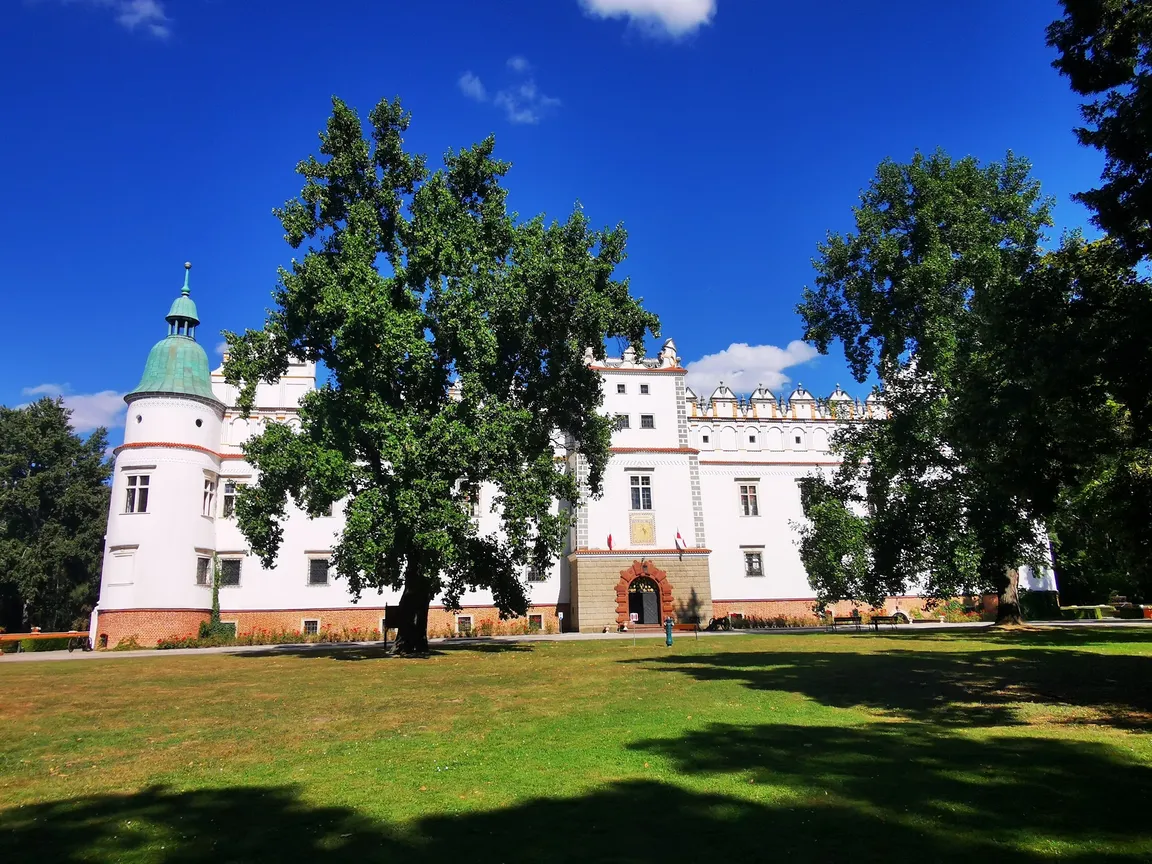Baranów Sandomierski. Zespół pałacowo - parkowy