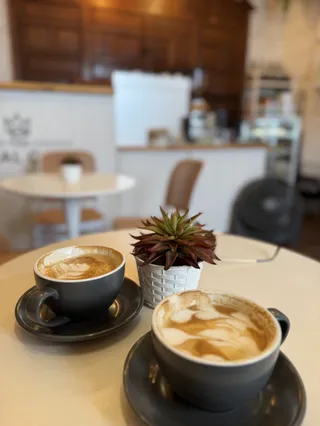 The Royal Cafe'