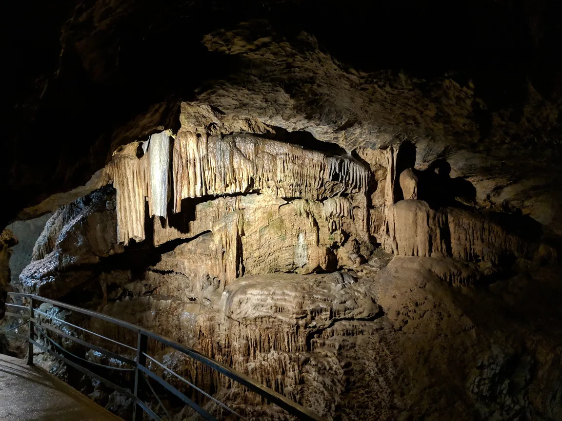 Lurgrotte