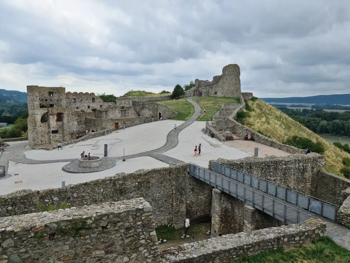 Zamek Devín