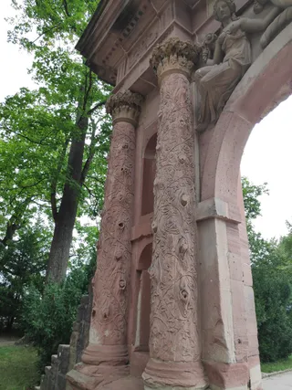Elizabeth Gate