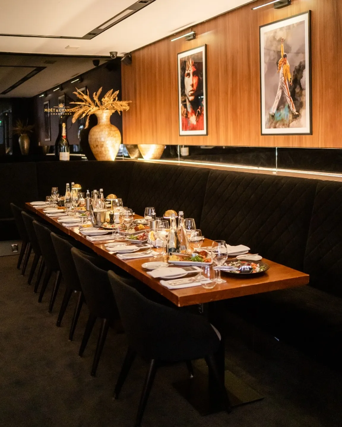 STIXX Bar & Grill