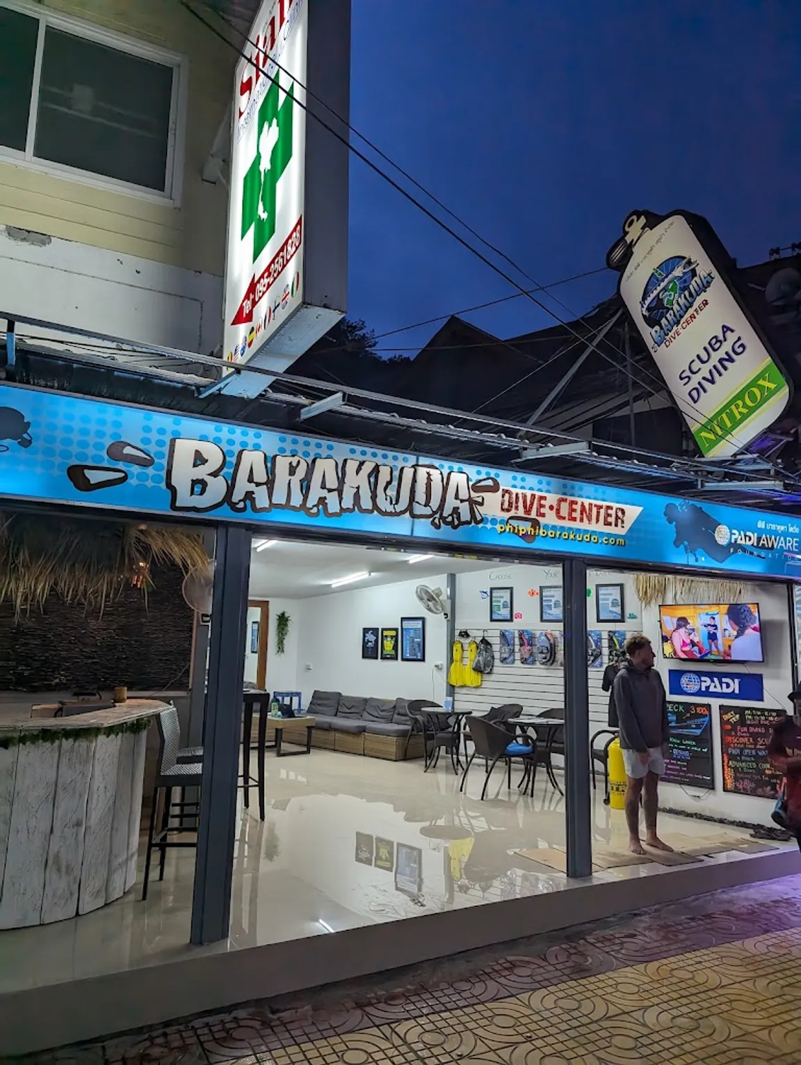 Phi Phi Barakuda Scuba - Dive Center, Diving Phi Phi Island