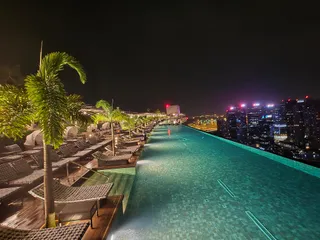 CÉ LA VI Singapore: Restaurant, SkyBar & Club Lounge