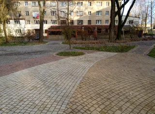 Skver Na Ryashivsʹkiy