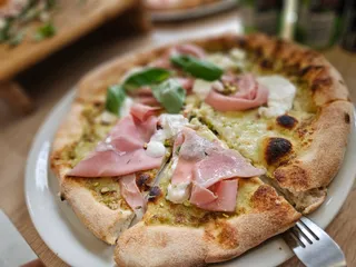 PULCINELLA PIZZERIA ITALIANA