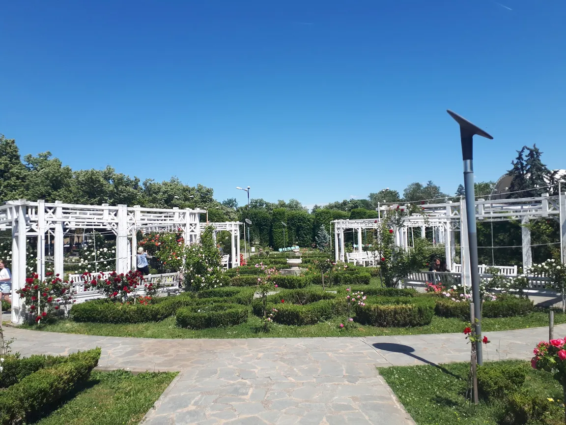 Roses Park