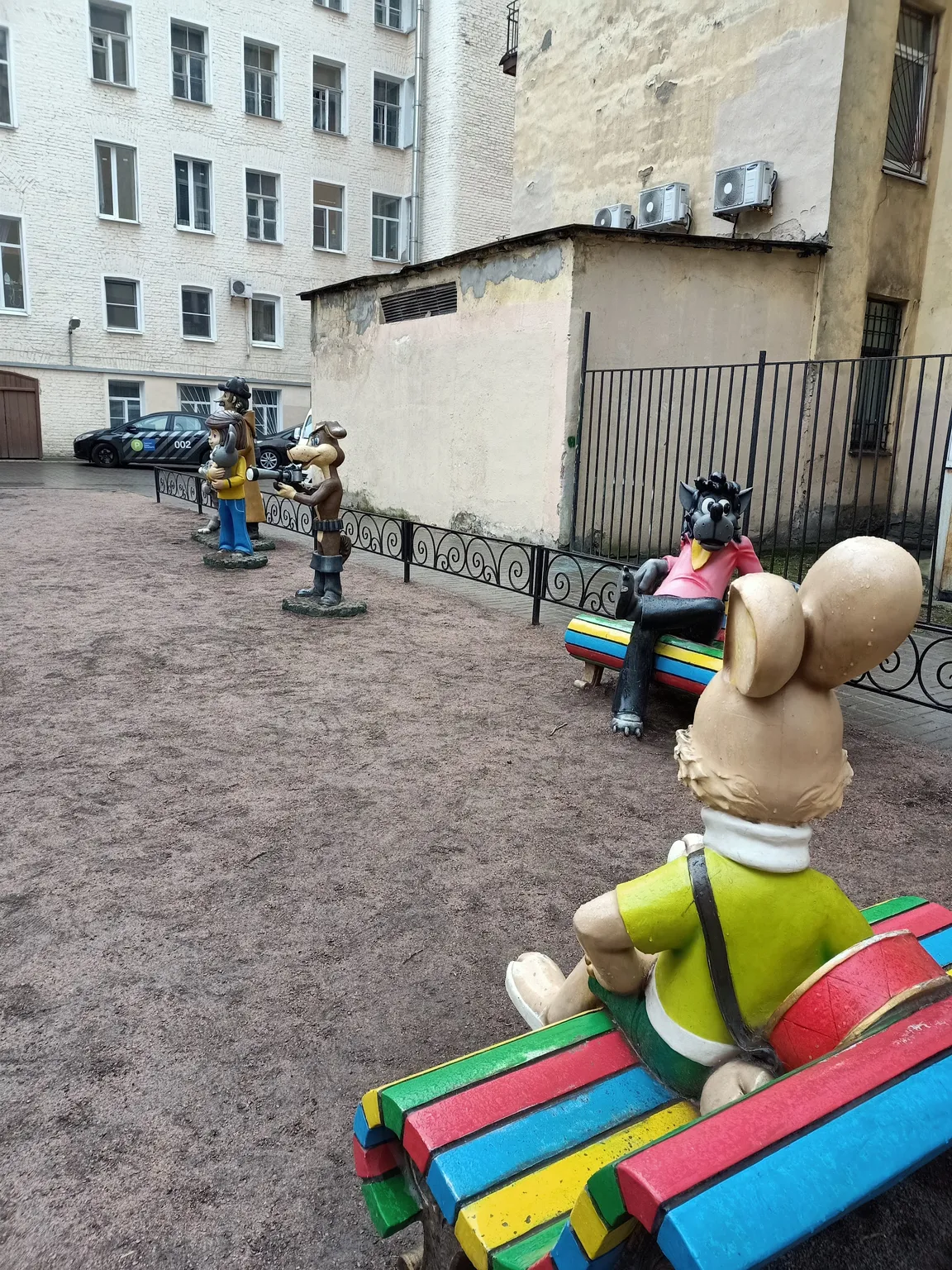 Dvor Lyubimykh Mul'tfil'mov