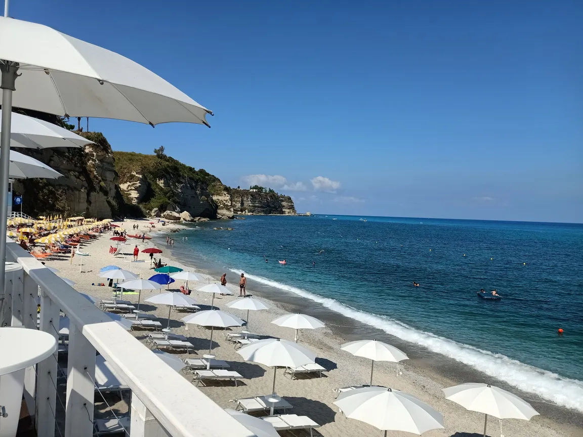 Lido Blanca Beach