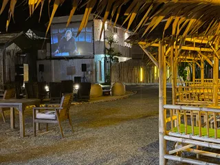 Jolly's Dine-In Movie Experience