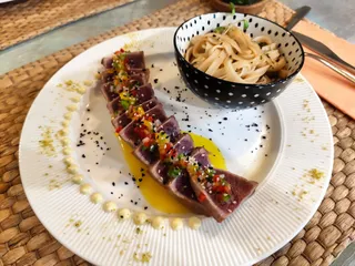 Akustito