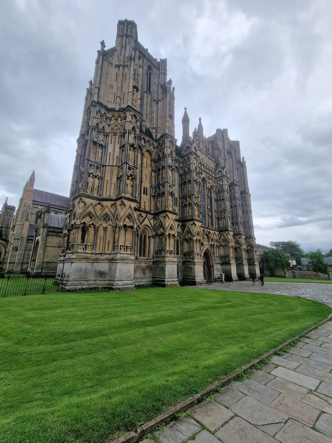 The Bishop's Palace & Gardens