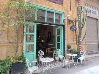 Luna Cafe Art Shop