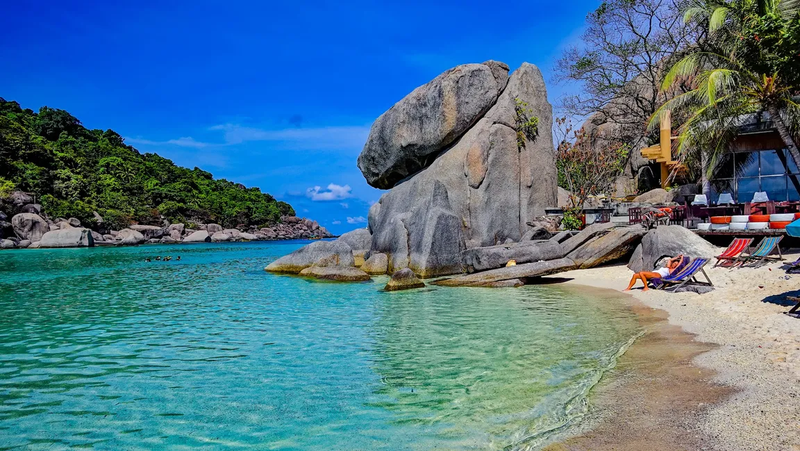 Tanote Bay