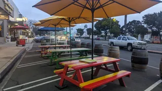 Earle's On Crenshaw