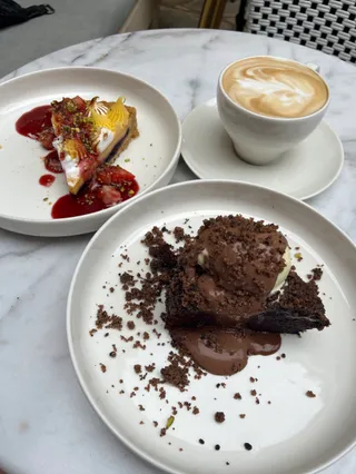 ALICE COFFEE & DESSERTS